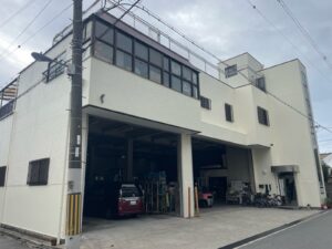 大阪市住吉区万代6丁目　M運輸様　外壁塗装工事、屋根塗装工事、防水工事、トイレ工事